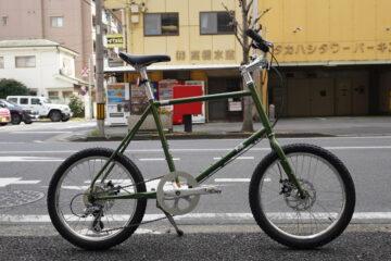 アウトドアな雰囲気漂うミニベロ🔥 [Fuji STAUT]