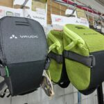スポーツバイクでの移動を快適に！！カギ、スマホなどを収納できるサドルバックのご案内です！ [VAUDE Race Light XL Luminum]